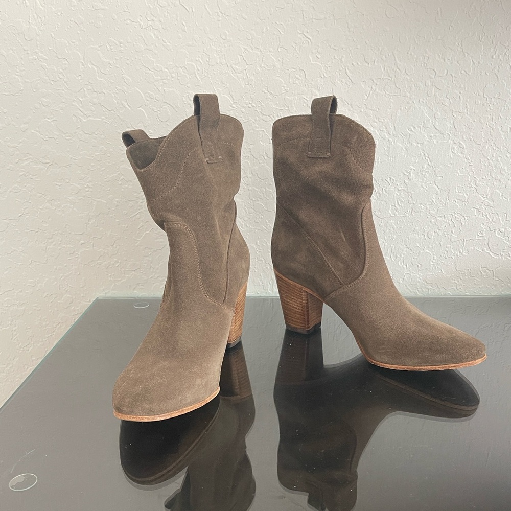 Alberto Fermani Brown Suede Ankle Boots 38.5